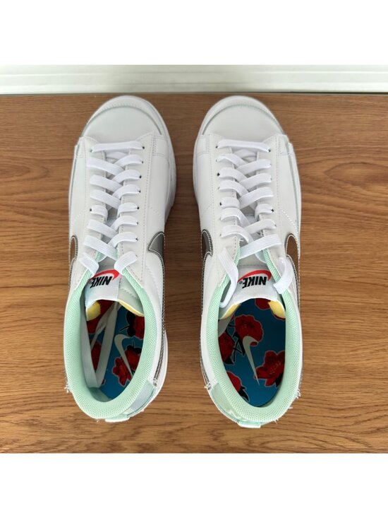 ⭐Nike Blazer Low Platform Sz 10 Men\'s Shoes White Silver Sneakers DQ7654-100 New main image 4